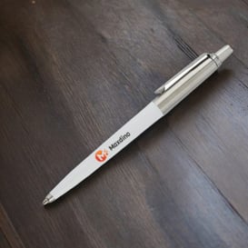 Parker Pen-1