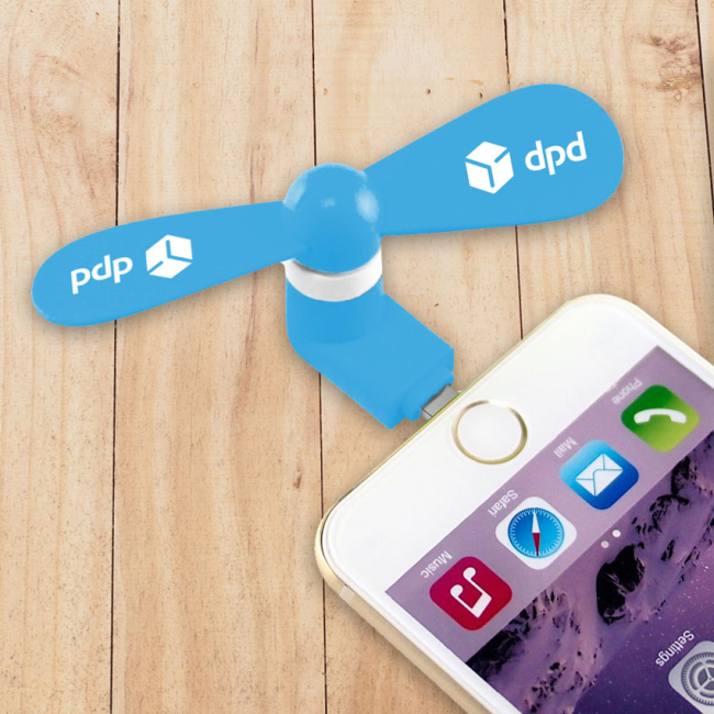 Mini phone fan attachment providing portable cooling for smartphones